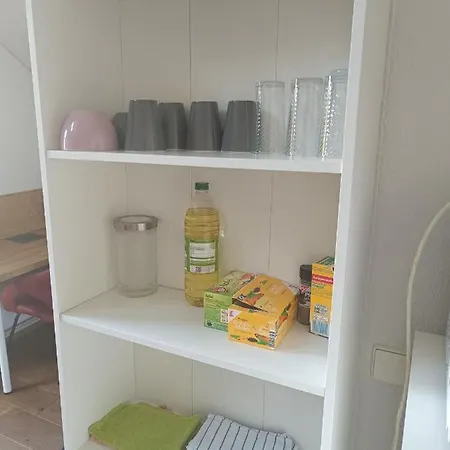 In 56 Qm Apartment, 24 H Check-in,free Parking Apartmán